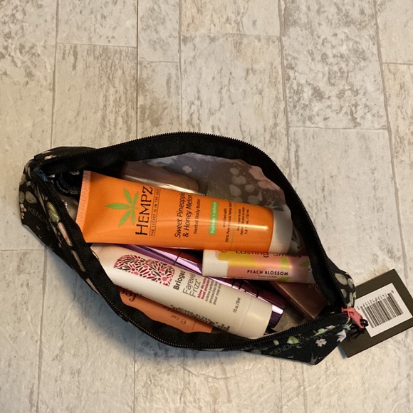 Kendall + Kylie Mini Backpack & Multi-Use Makeup Travel Zip Pouch Bag Set - Picture 5 of 13